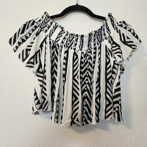 Elan Off the Shoulder Cropped